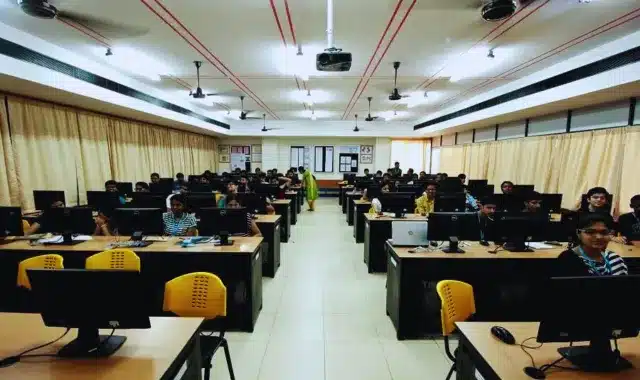 vellore institute of technology fees