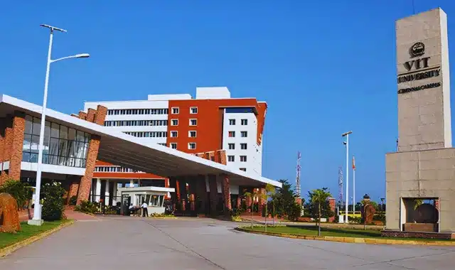 vellore institute of technology fees